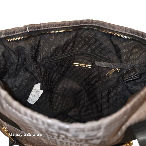 EUC Steve Madden olive green black, logo, med back pack, top zip, pockets - Picture 4 of 9